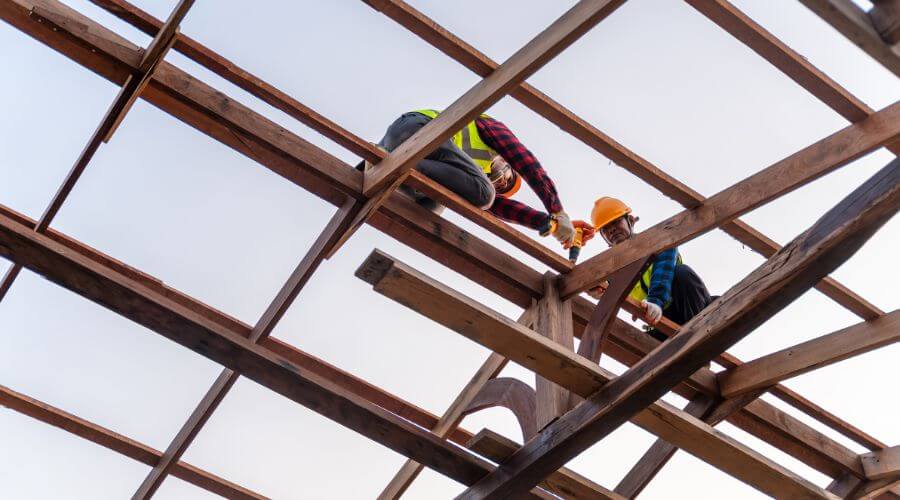 Professional gutter cleaning services in Oakfield, TN